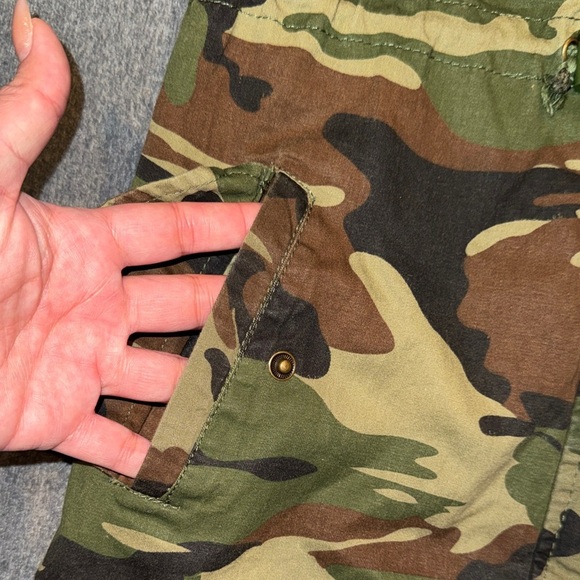 Ambiance- Women's Camouflage Utility Jacket size Medium - Picture 10 of 15